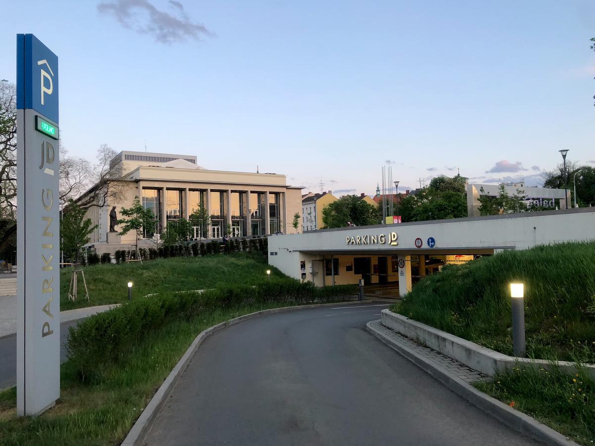 Dum U Pikove Desitky Hotel Brno Exterior photo